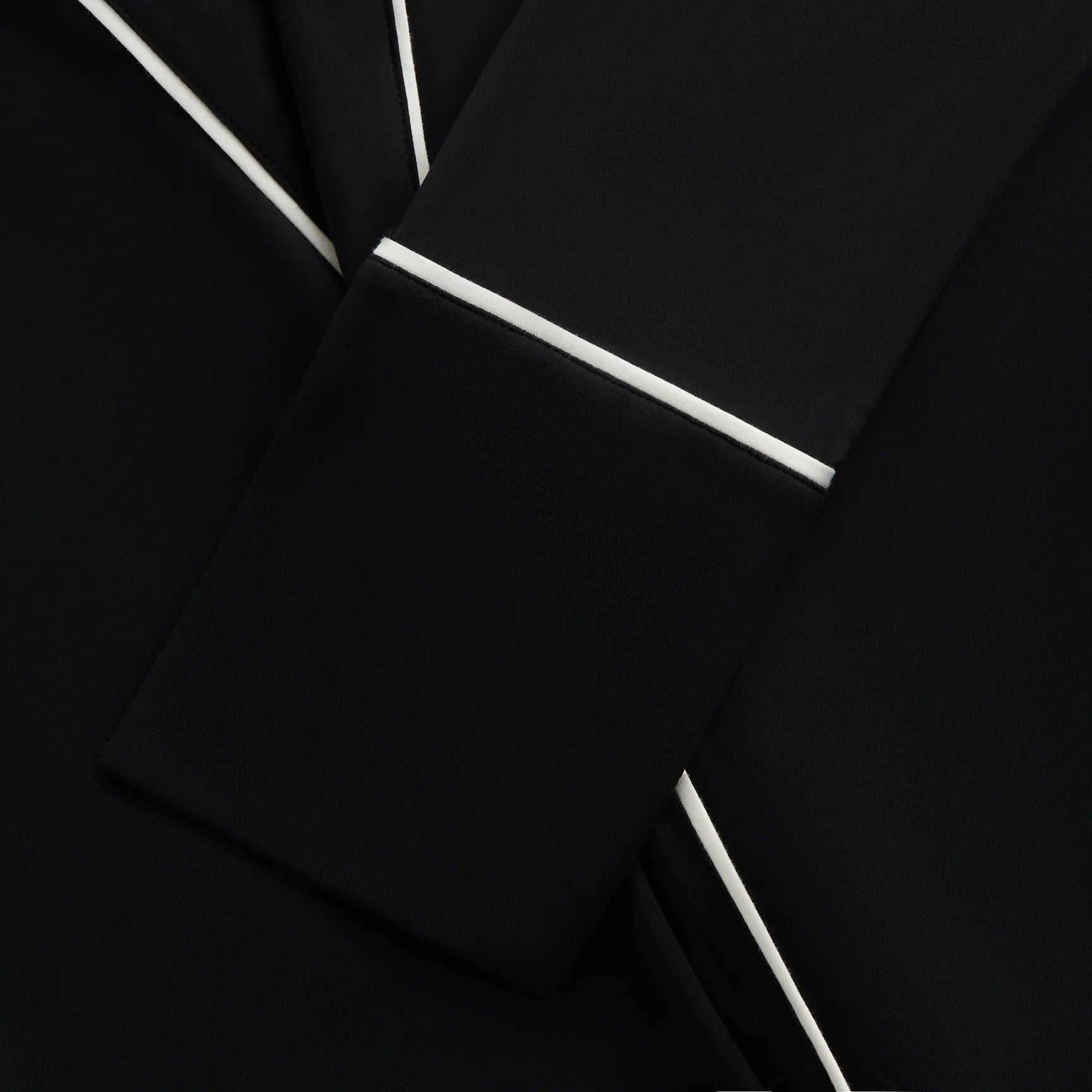 Luxuri Signature Robe